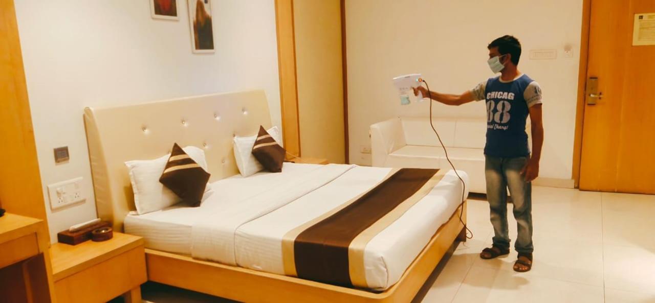 Hotel Yash Inn Mirzapur Luaran gambar