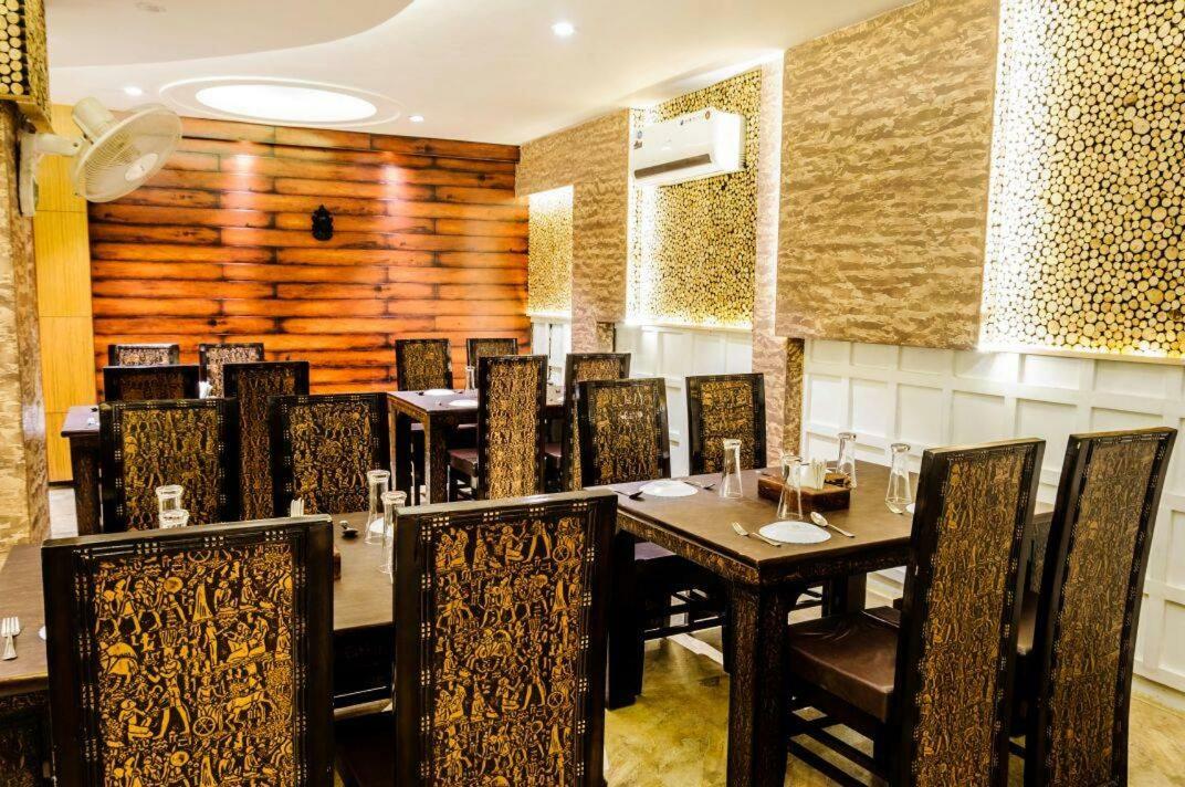 Hotel Yash Inn Mirzapur Luaran gambar
