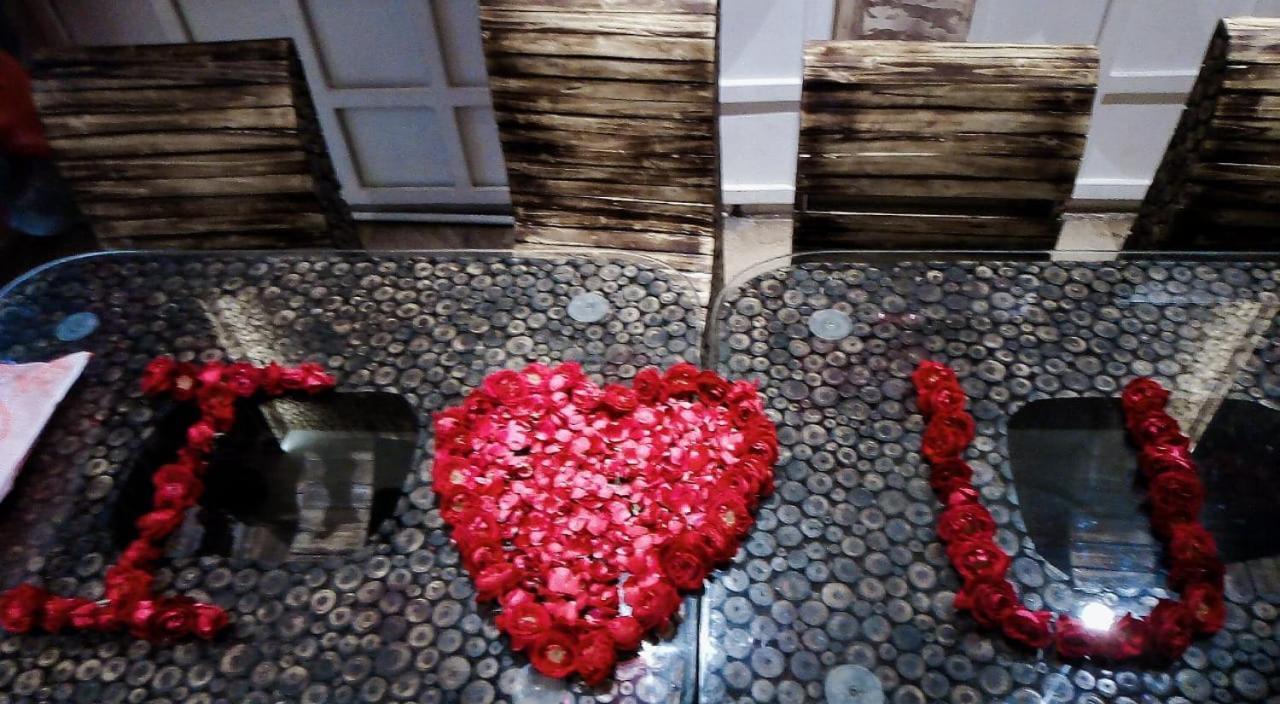 Hotel Yash Inn Mirzapur Luaran gambar